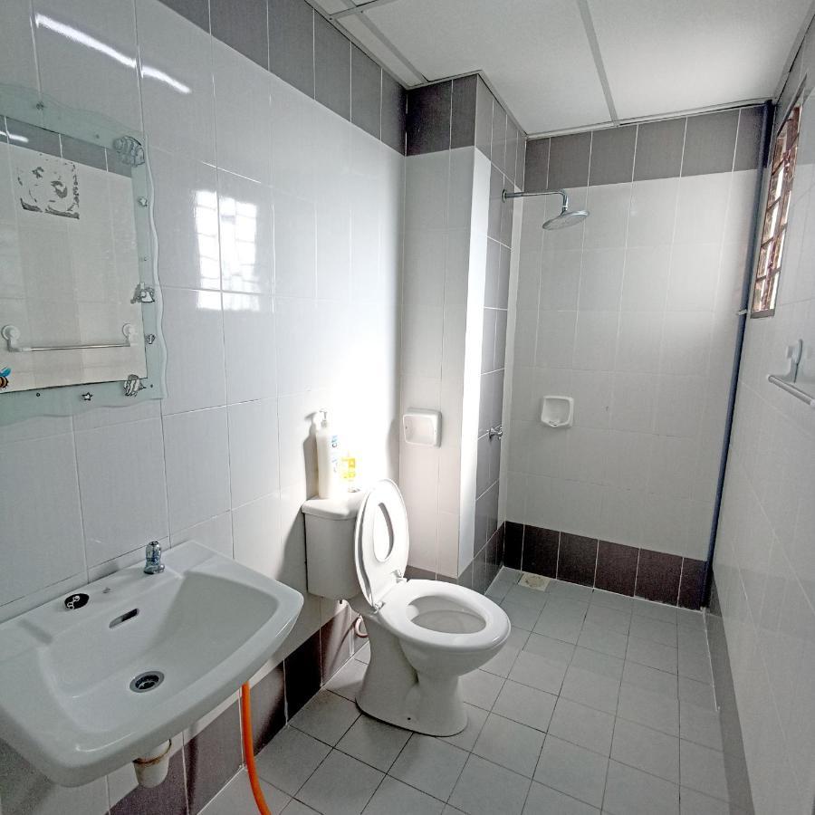 Tropika Bangi With 3 Bedrooms Apartment *