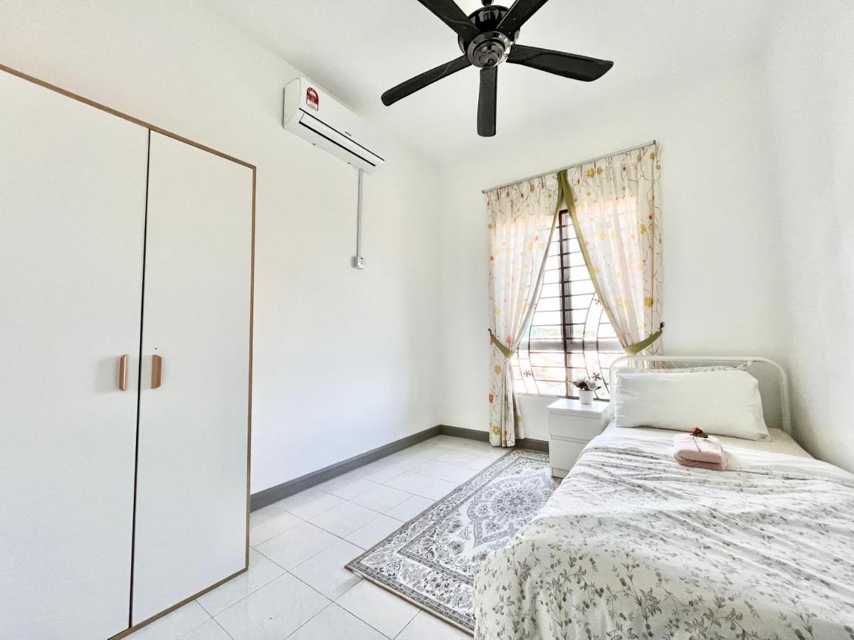 Tropika Bangi With 3 Bedrooms * Kajang