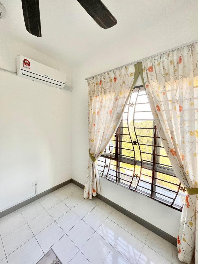 Tropika Bangi With 3 Bedrooms Kajang